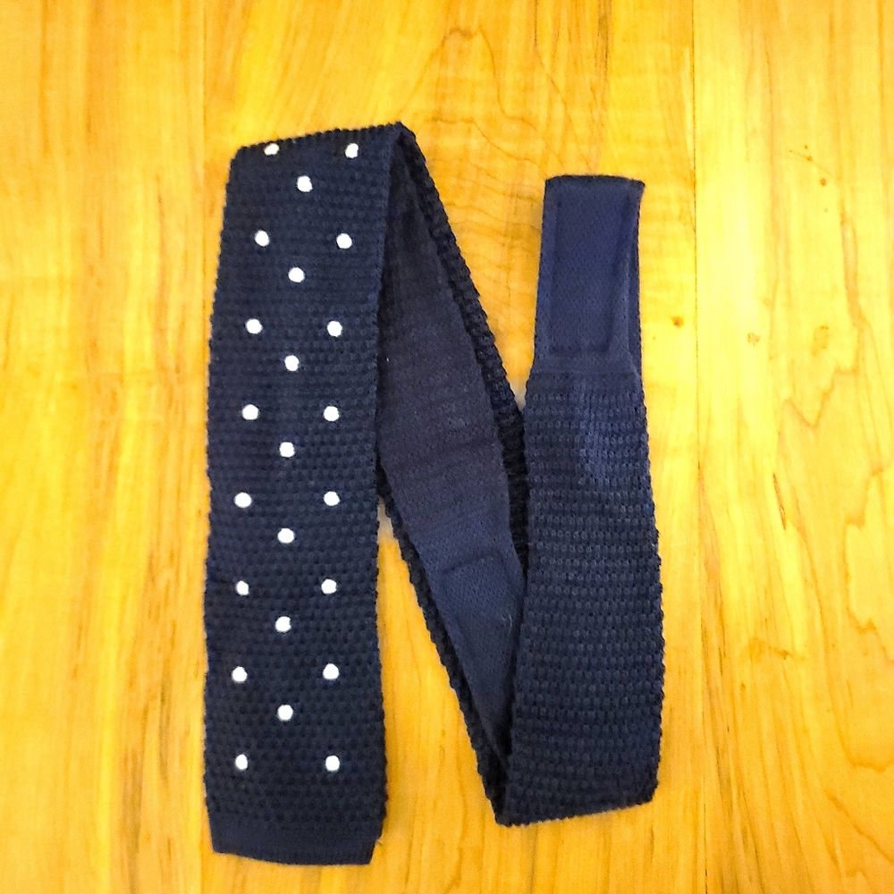 Knitted Tie | Navy Blue with White Dots